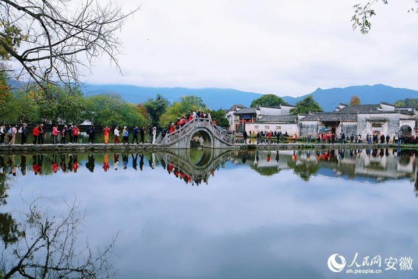 开云(中国)kaiyun网页版登录入口黟县宏村处处是景、步步